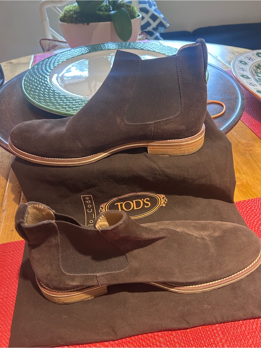 Tod's Brown Suede Chukka Boots for Men